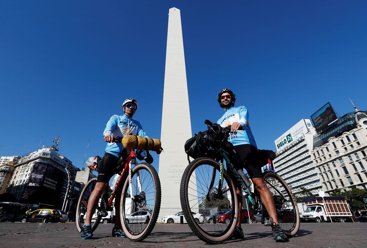 La gran locura de los ciclistas para llegar al Mundial de Qatar