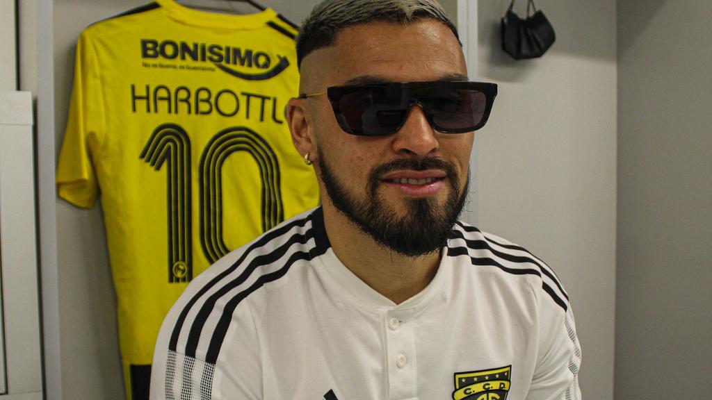 Fernández Vial va con todo el estilo para ganar en Collao