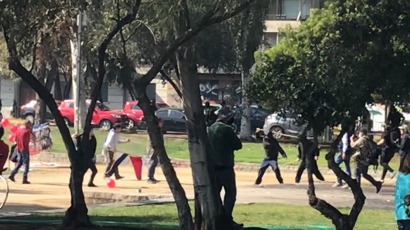 Reportan incidentes en convocatoria por el rechazo: Una persona resultó apuñalada
