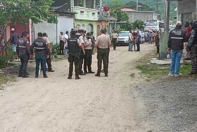 Siete personas incluyendo un bebé y dos niños fueron asesinados al interior de su hogar