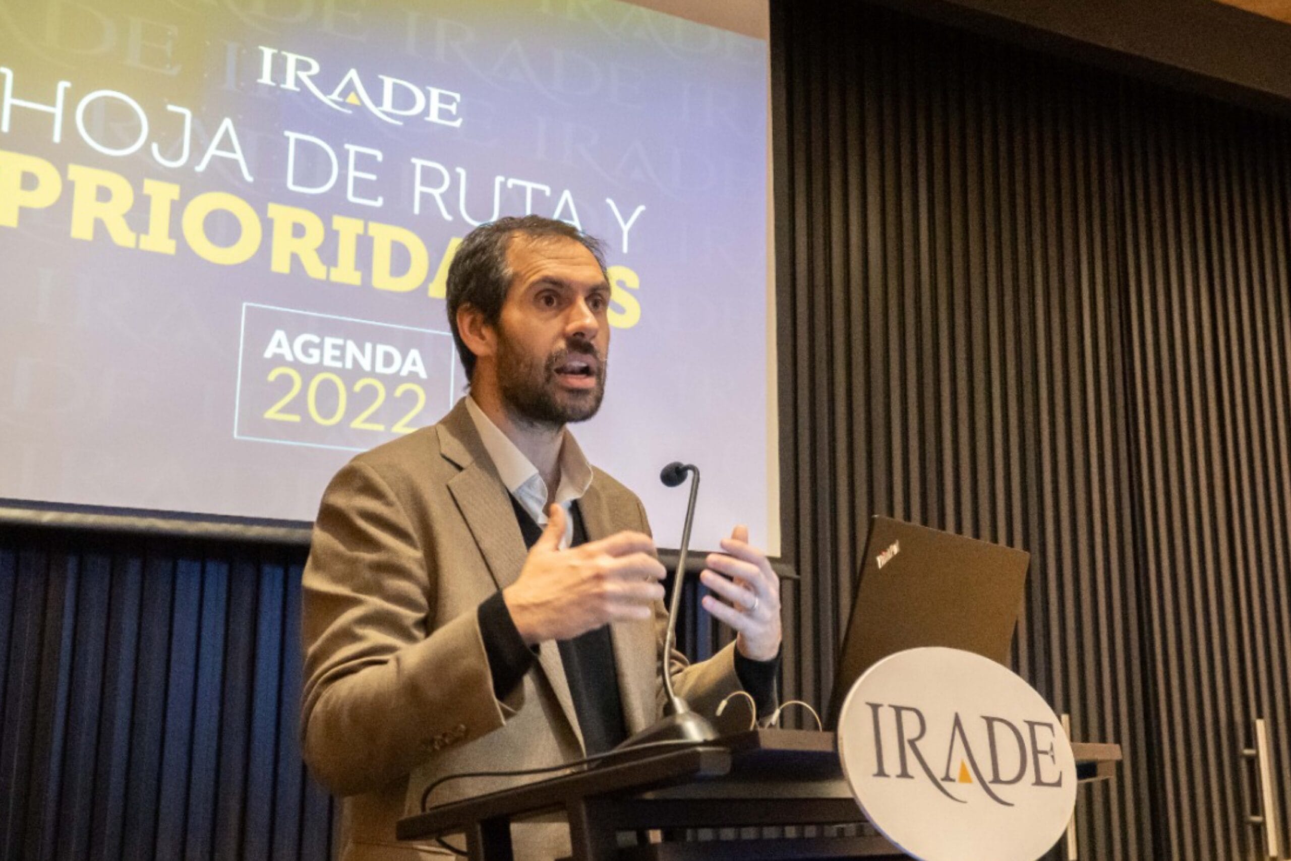 “A fin de año va a existir una propuesta para reemplazar la actual”: Ministro Grau en el Biobío por Ley de Pesca
