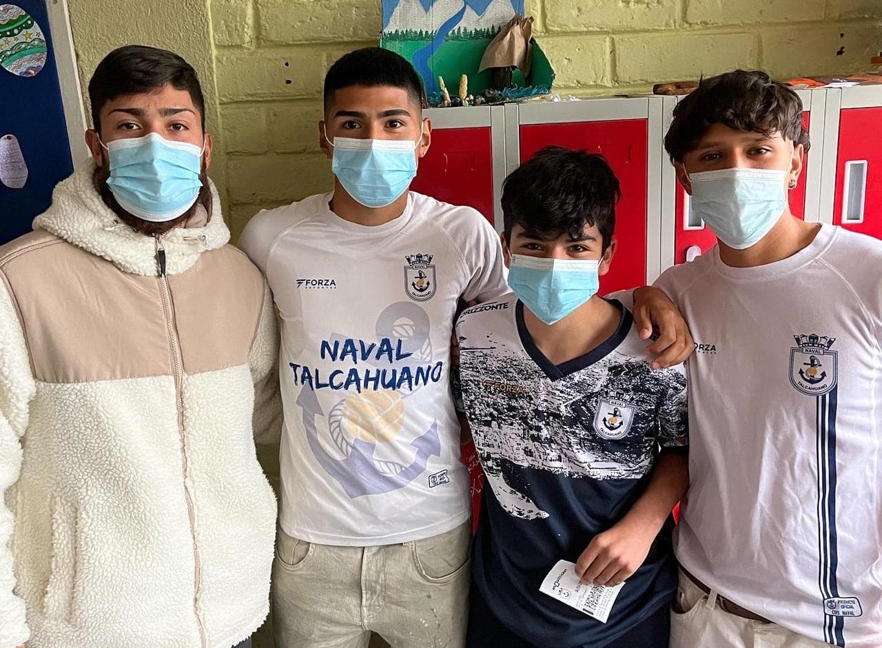 La grata visita de Naval a horas del estreno en la Tercera B
