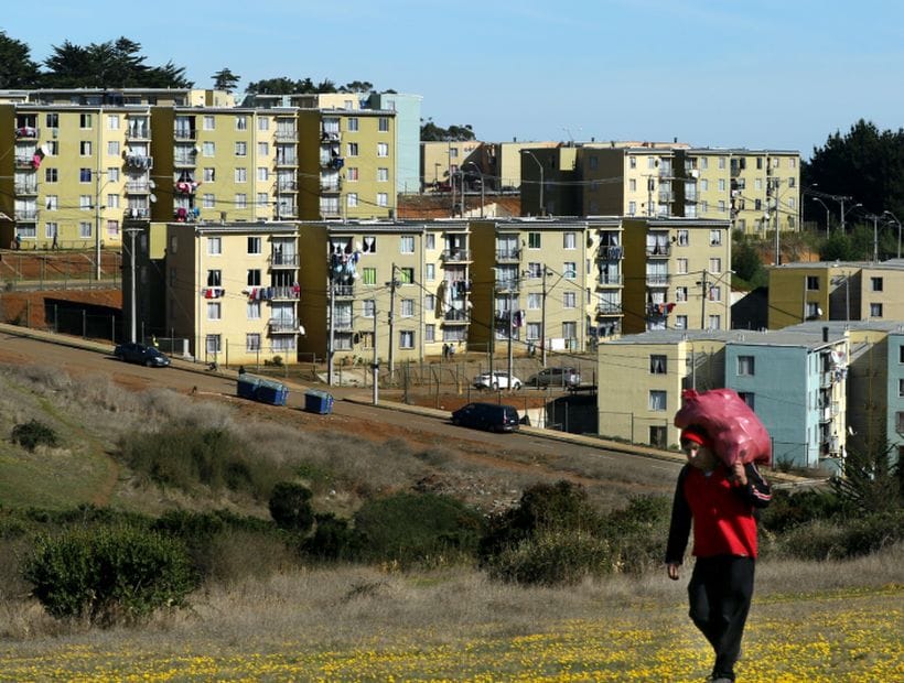 Comienza operativo para desalojar a más de 30 familias en la toma de Mirador del Pacífico en Talcahuano