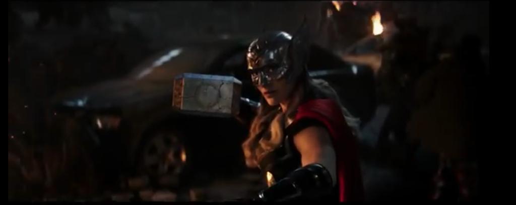 Estrenan tráiler de Thor Love and Thunder: Natalie Portman reaparece y con el Mjolnir