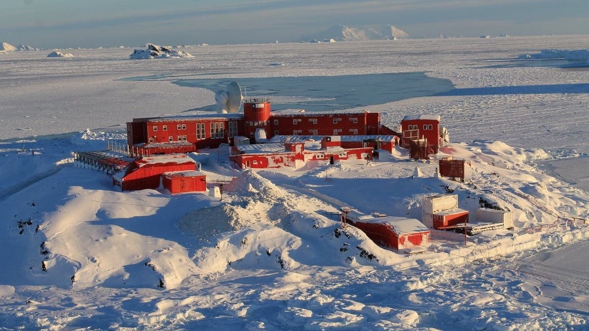 Científicos chilenos descubren bacterias con “superpoderes” en la Antártica