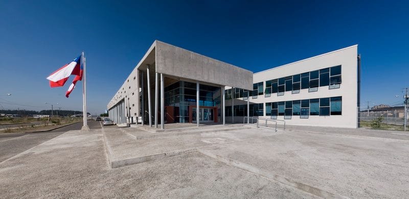 Colegio de San Pedro de la Paz suspendió clases por manifestaciones: Alumnas acusan abusos sexuales