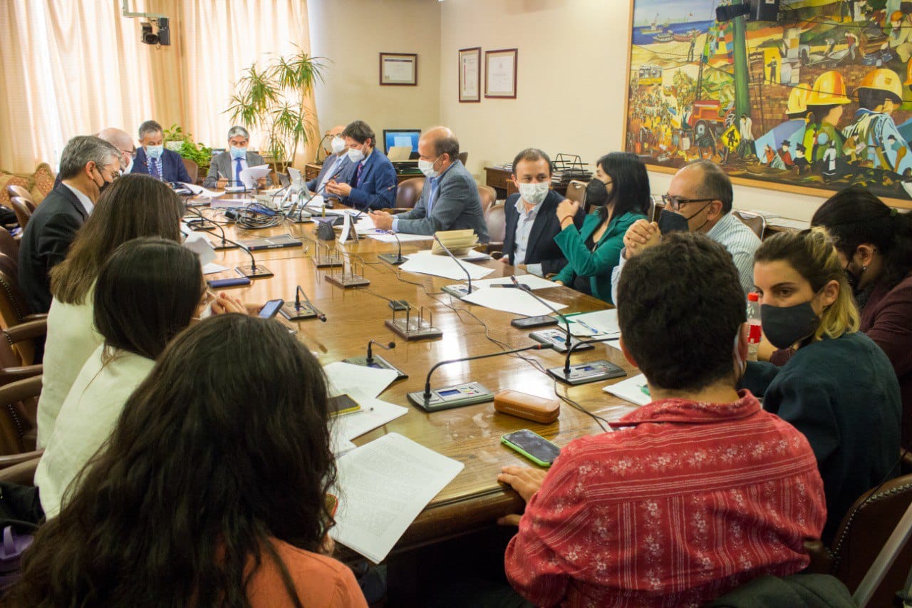 Comisión aprobó en general proyecto de retiro acotado que presentó el Gobierno