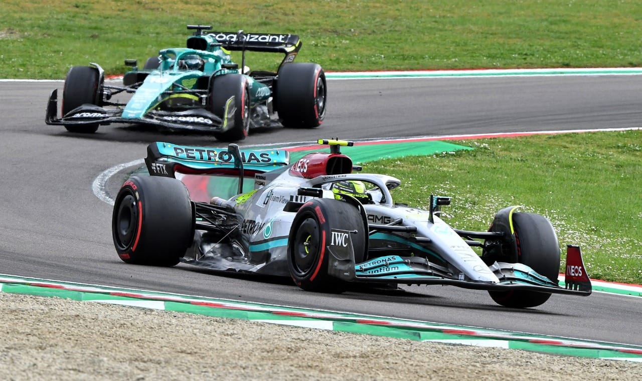 Lewis Hamilton tiró la esponja rápido en la Fórmula Uno