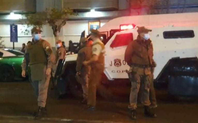Padre murió apuñalado tras defender a su hijo de un robo a bordo de un taxibús