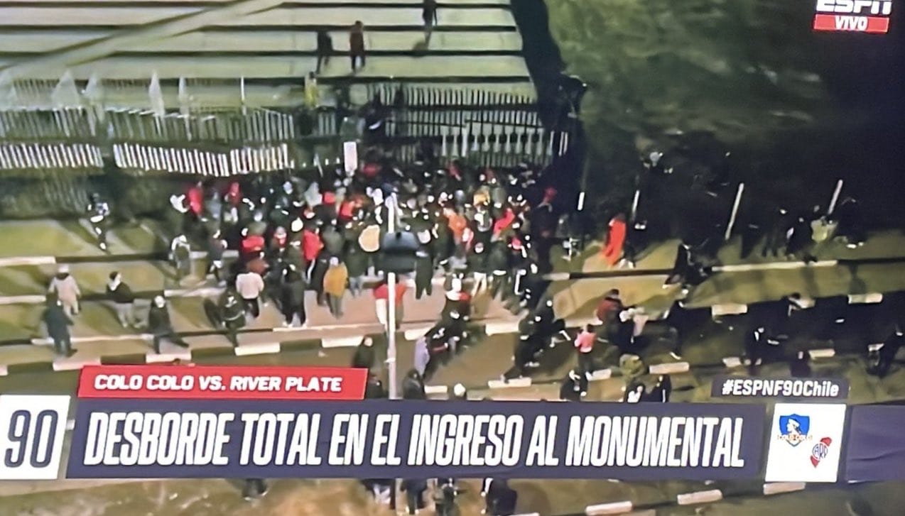 Los desmanes que empañan el gran duelo entre Colo Colo y River