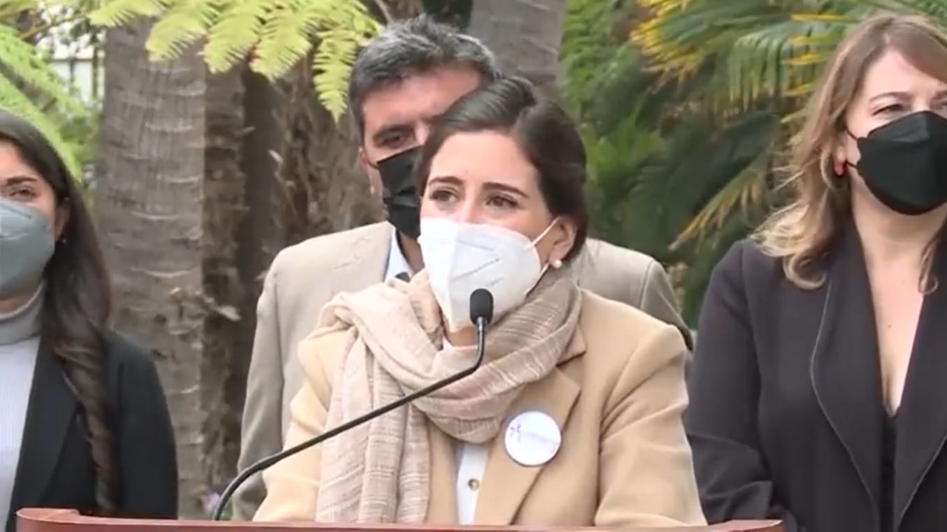 Alcaldesa Ripamonti dice que la sacaron de contexto al vincular a narcos con ollas comunes