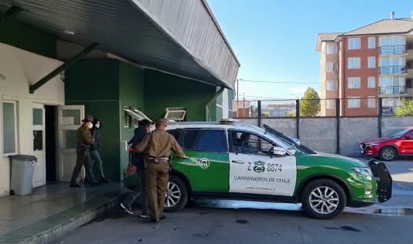 Detienen a delincuentes que robaron arriba de un bus en San Pedro de la Paz