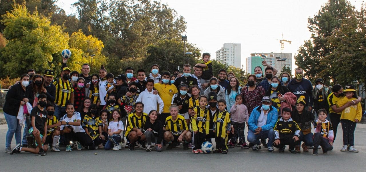 Peregrinación vialina: Hinchas se reúnen para caminar hasta la “Patrona del club”