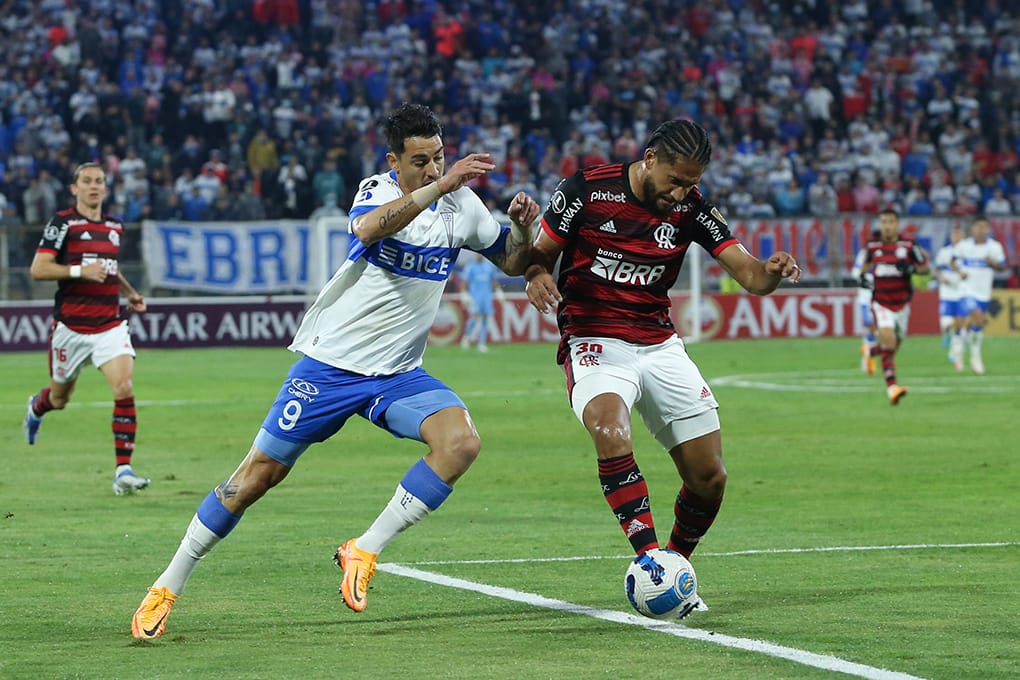Universidad Católica se farreó la chance de vencer al Flamengo