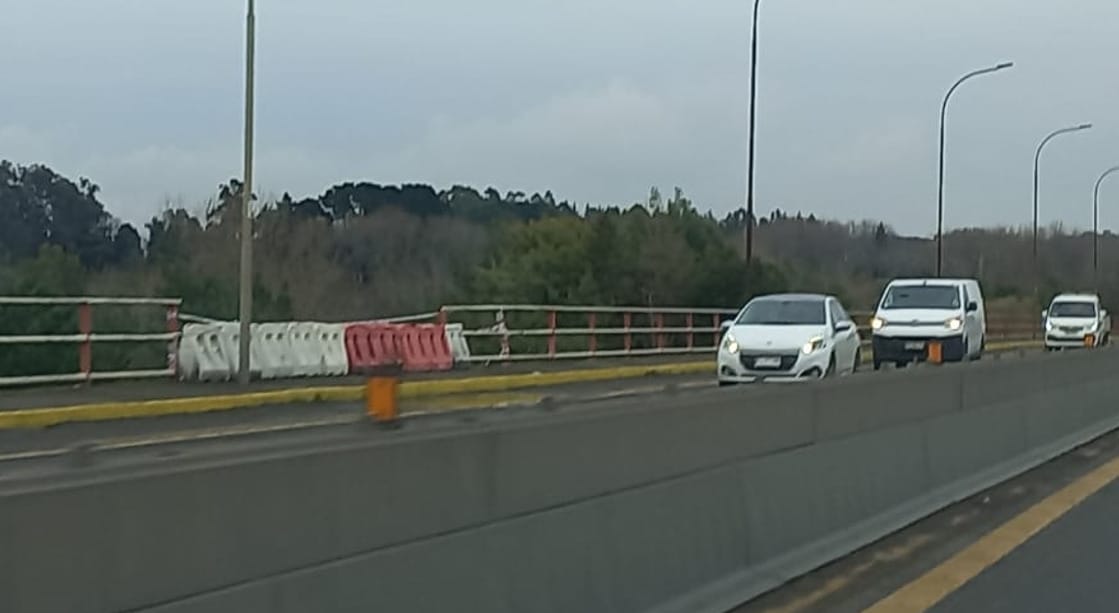 Temor por estado de barrera en Puente Juan Pablo II: Está rota en la pista hacia Concepción