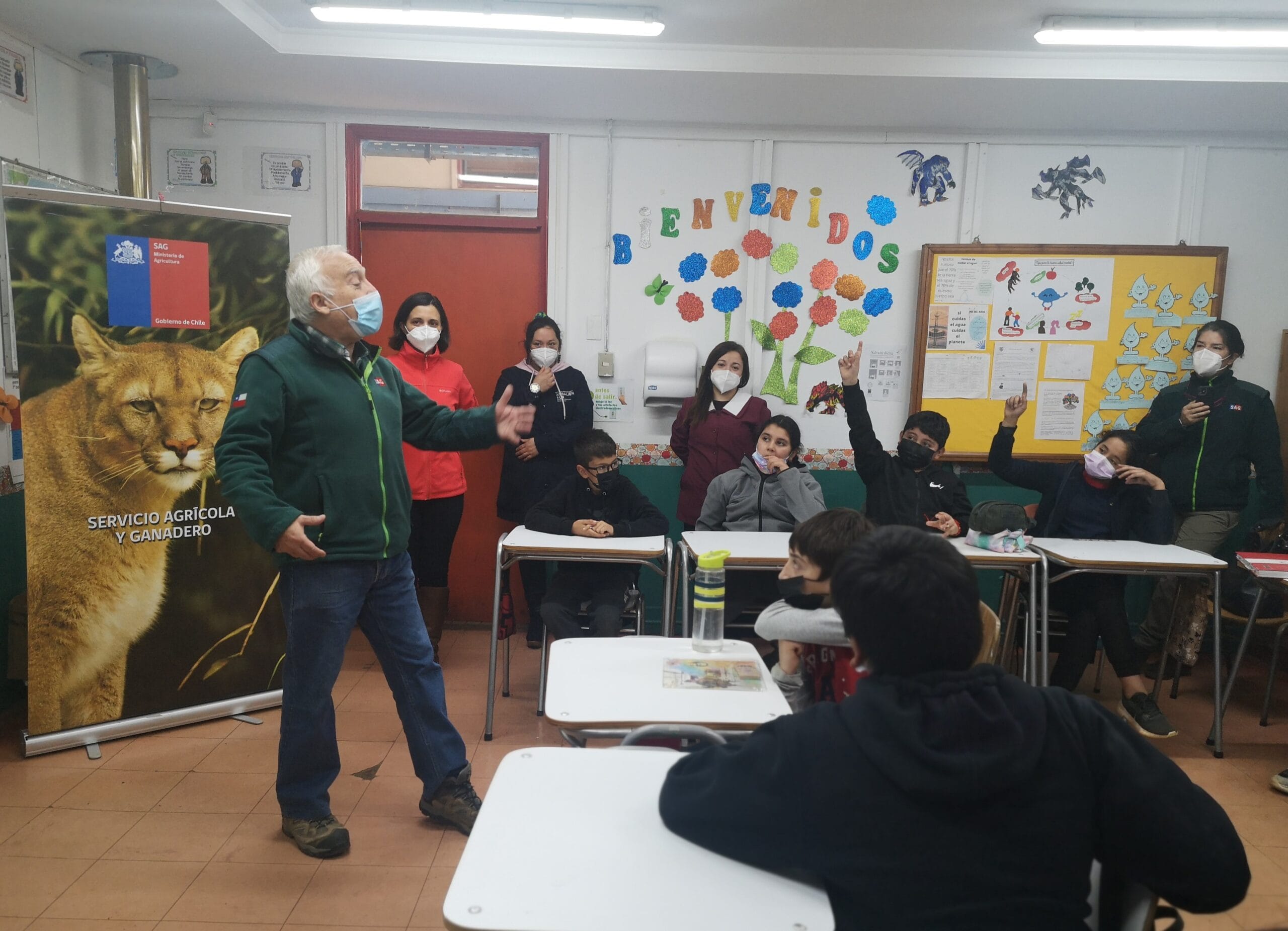 Estudiantes de escuela rural de Florida participan en entretenida charla sobre fauna silvestre