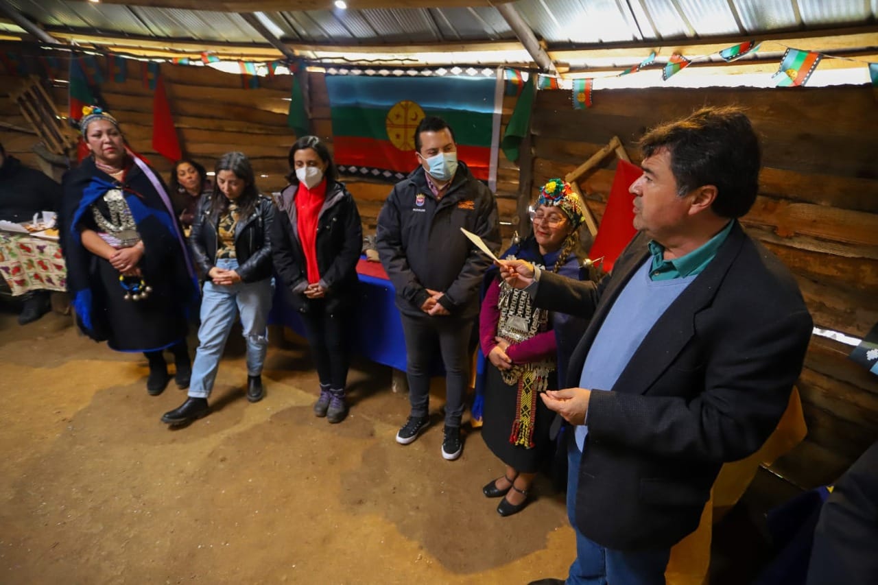 Ministro de Agricultura se reunió con comunidades mapuche en la Provincia de Arauco  