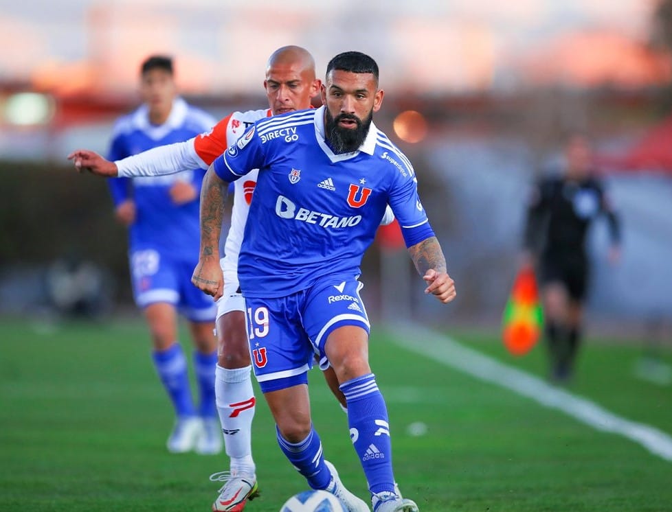 Universidad de Chile se acerca a la zona de descenso tras caer frente a Cobresal