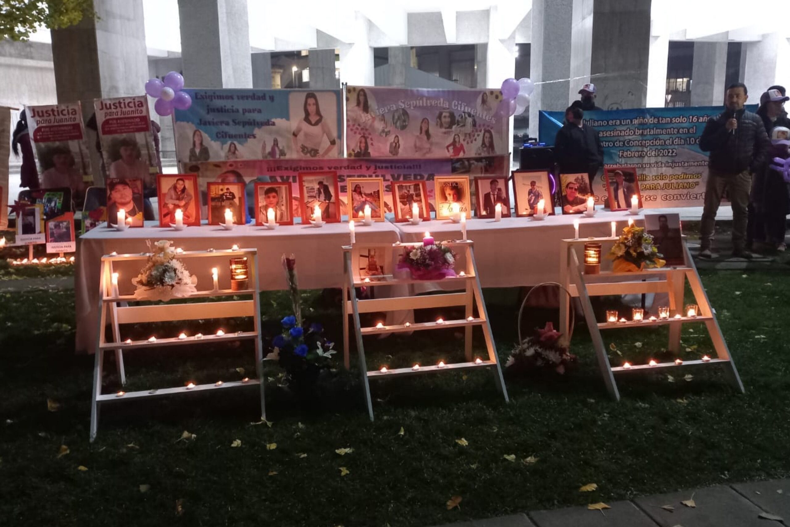 Familias de víctimas en el Biobío realizaron velatón exigiendo justicia