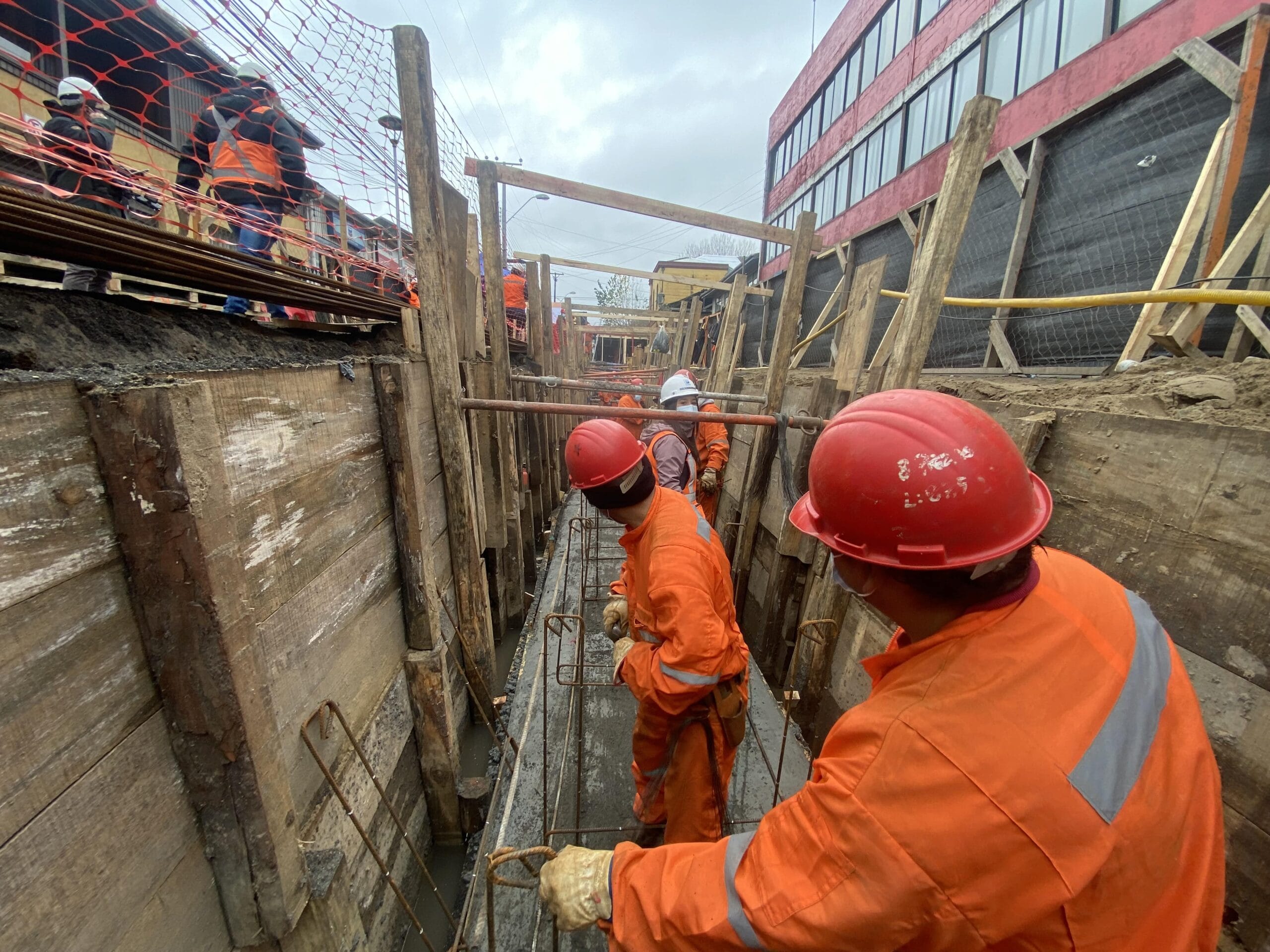Un 60% de avance registra construcción de segunda etapa de colector de aguas lluvias en Lota