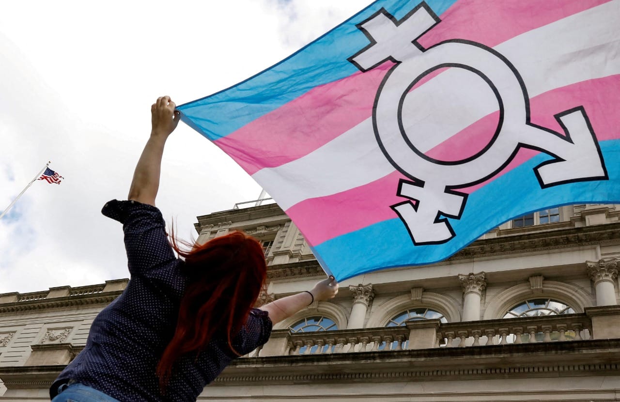 EE.UU avanza en leyes para proteger a jóvenes trans: Legisladores se comprometen a presentar proyecto