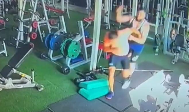“Me discriminó por llevar uñas de color”: Joven sufrió golpiza en gimnasio de la Región de Valparaíso
