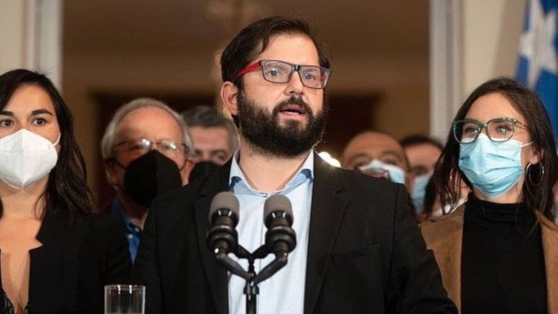 Cadem: Aprobación de Presidente Boric se incrementó tras la cuenta pública