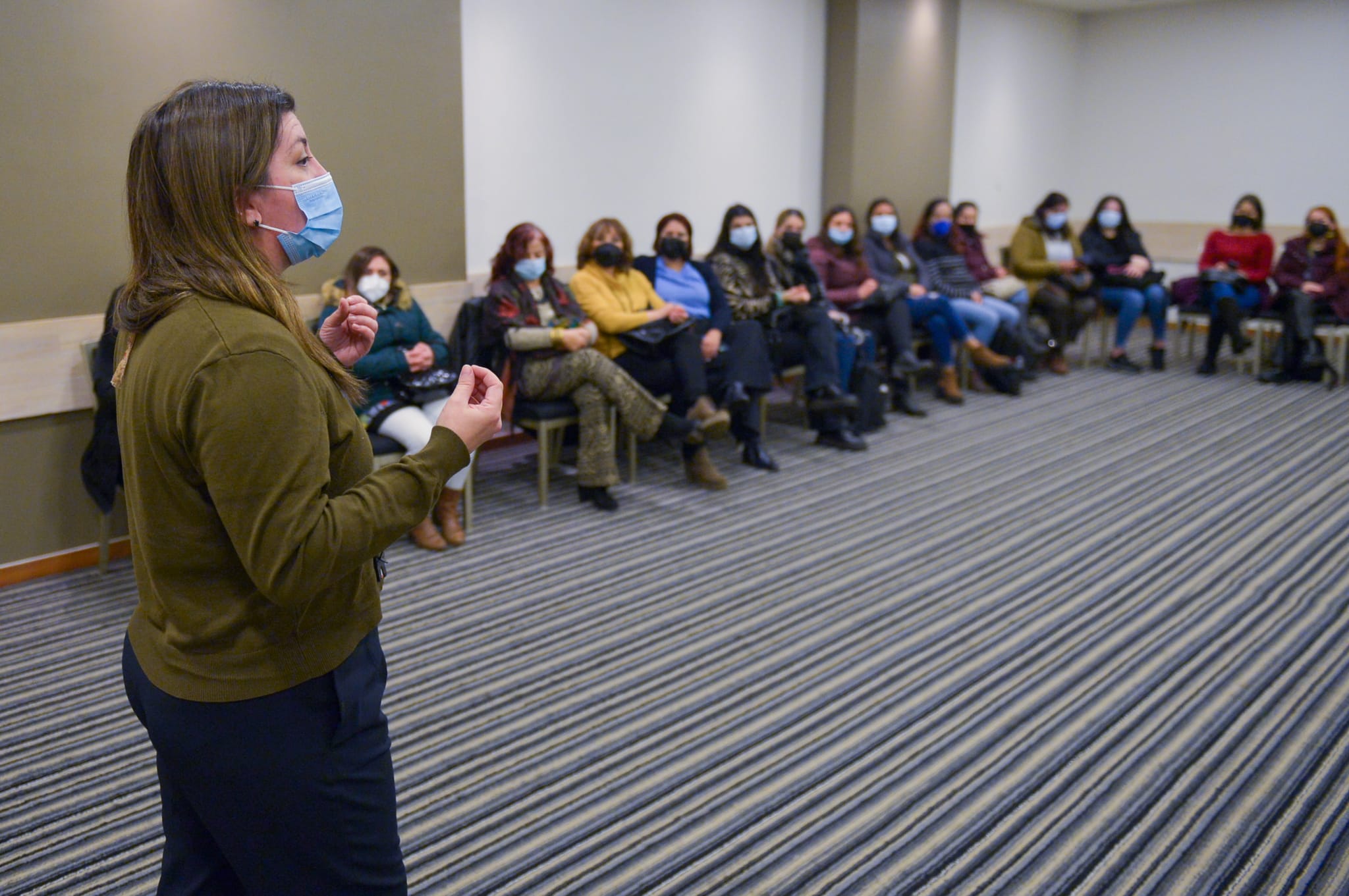 Comienzan jornadas de capacitación de liderazgo en política para mujeres en la Región del Biobío