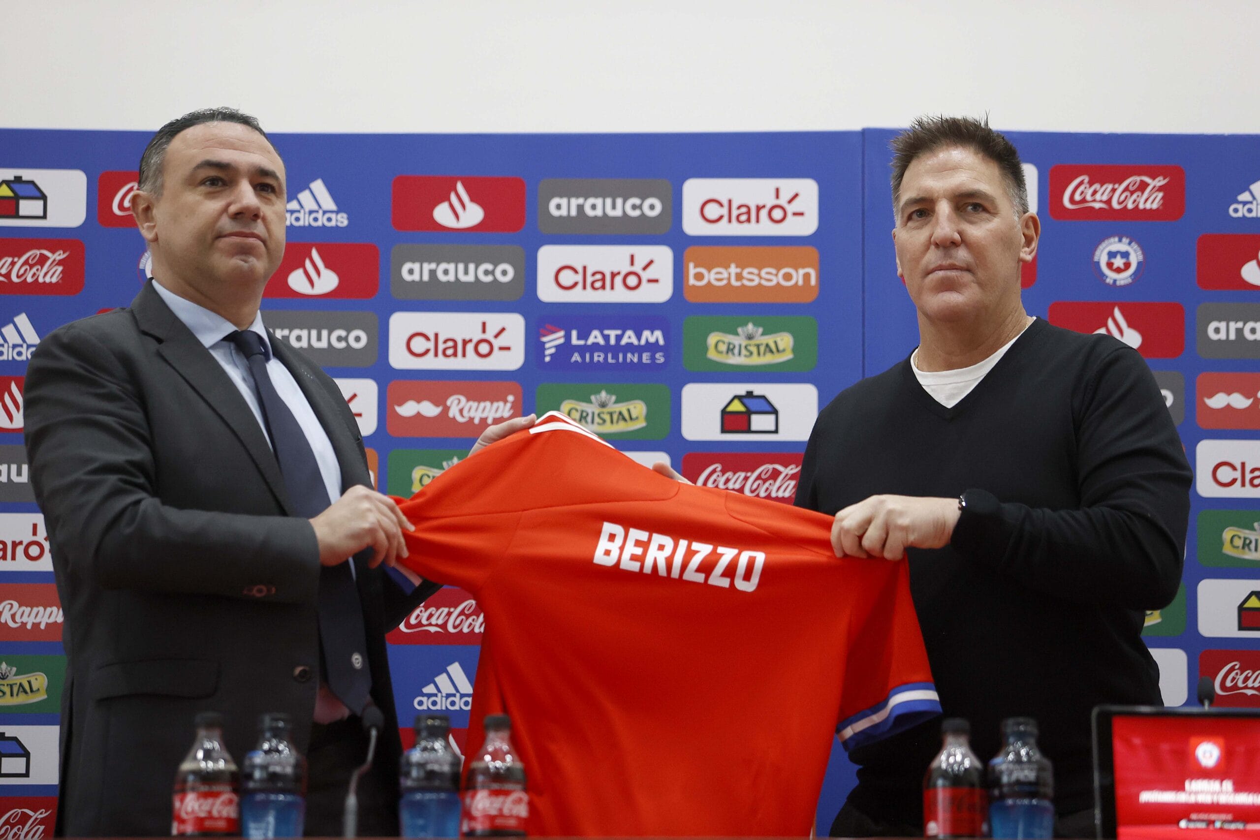 El primer paso en falso de Eduardo Berizzo al mando de la “Roja”