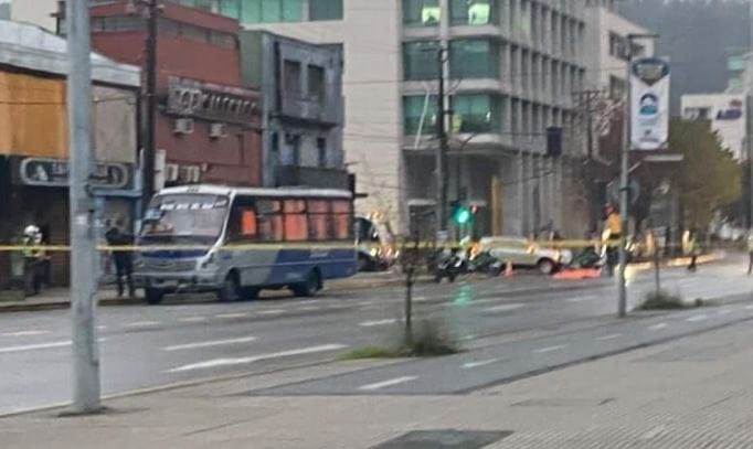 Concepción: Mujer muere tras ser atropellada por una micro en esquina de O’Higgins con Prat