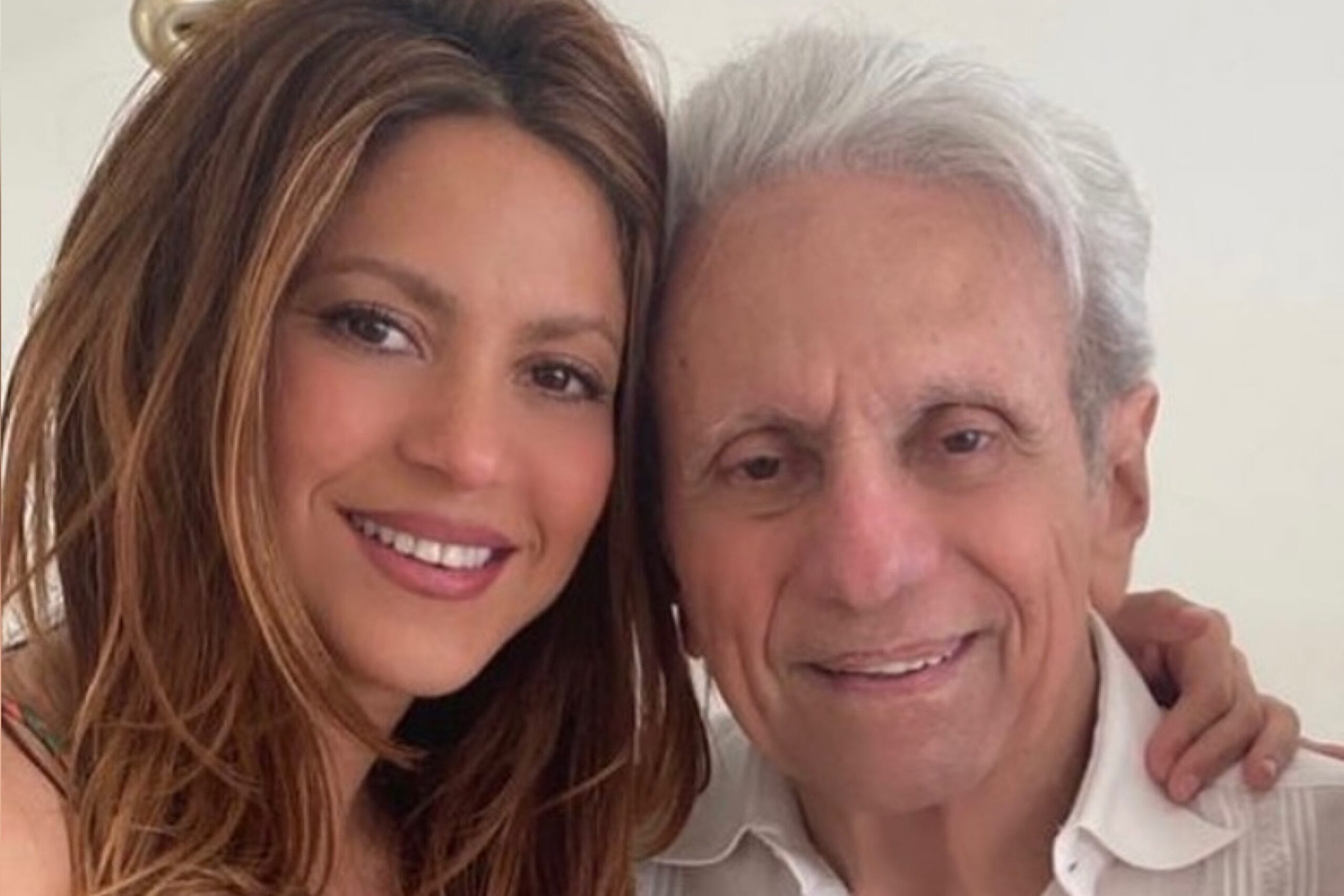 Shakira publicó conmovedor video junto a su padre tras sufrir grave accidente
