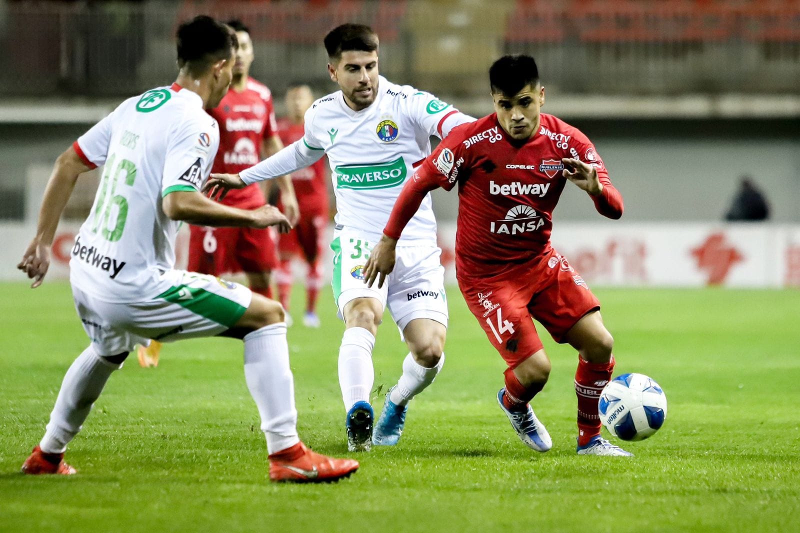 La lluvia apagó el “infierno” en Chillán: Ñublense pierde la oportunidad de ser líder exclusivo frente a Audax Italiano