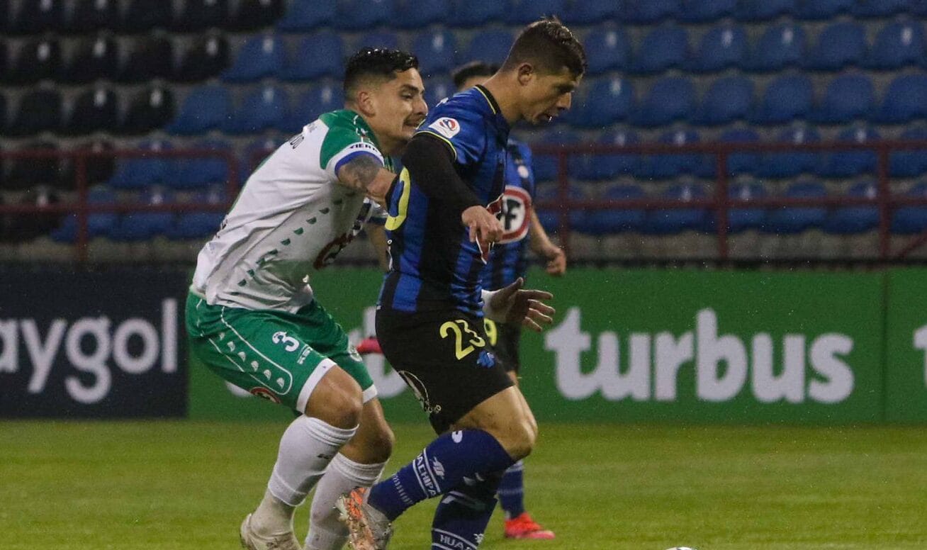 Huachipato refrescó las ideas con la lluvia y selló un triunfazo en la Copa Chile