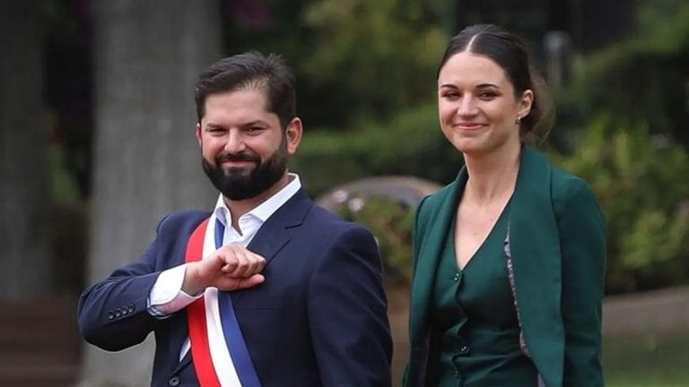 “No se nos pasó por la cabeza fingir”: Irina Karamanos se sinceró sobre su quiebre con el Presidente Boric