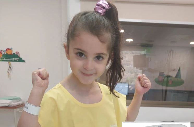 Niña de campaña “Latidos para Catita” está en riesgo vital tras accidente en Concepción