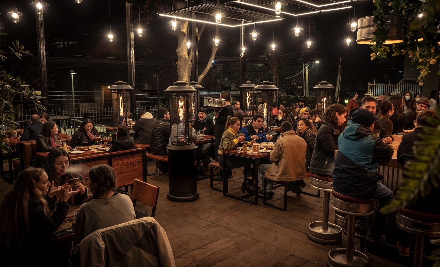 Cervecería Kunstmann aterriza en Concepción: Conoce el nuevo bar que ofrece 24 salidas de schop