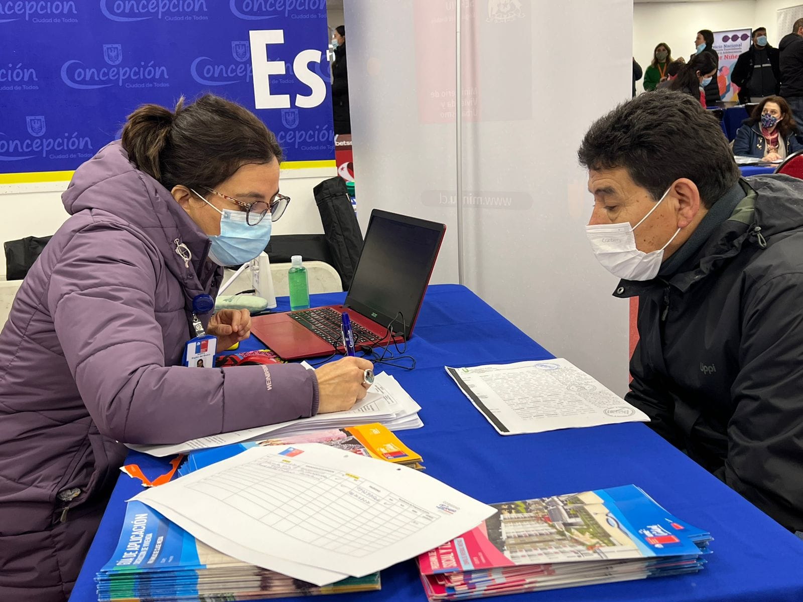 Servicios públicos realizaron “Gobierno en Terreno” en feria de Collao en Concepción