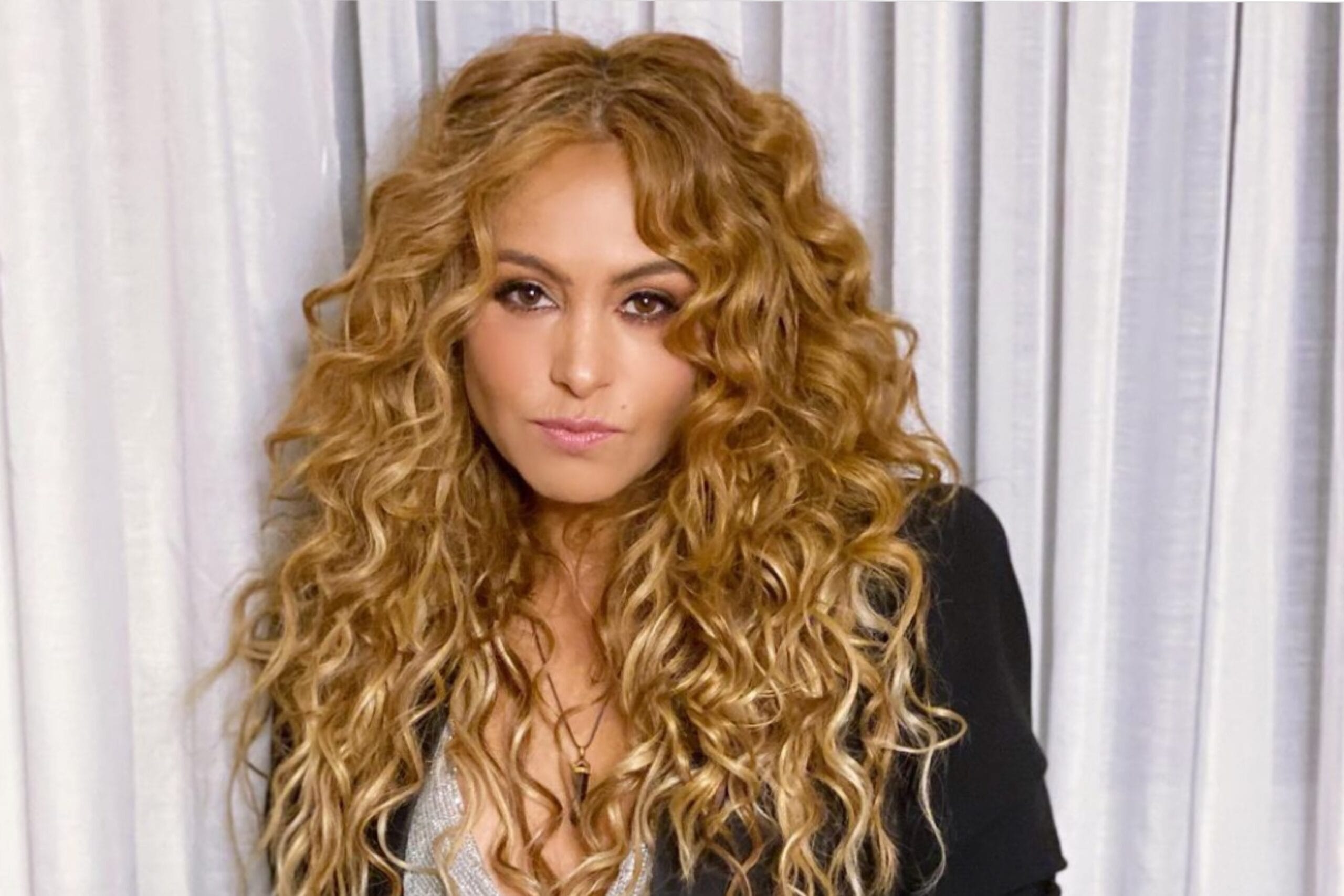 Producción regaló las entradas: Paulina Rubio se presentó a concierto casi vacío