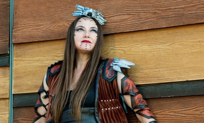 Cantautora penquista con recorrido internacional regresa para lanzamiento de su nuevo single “I Feel”