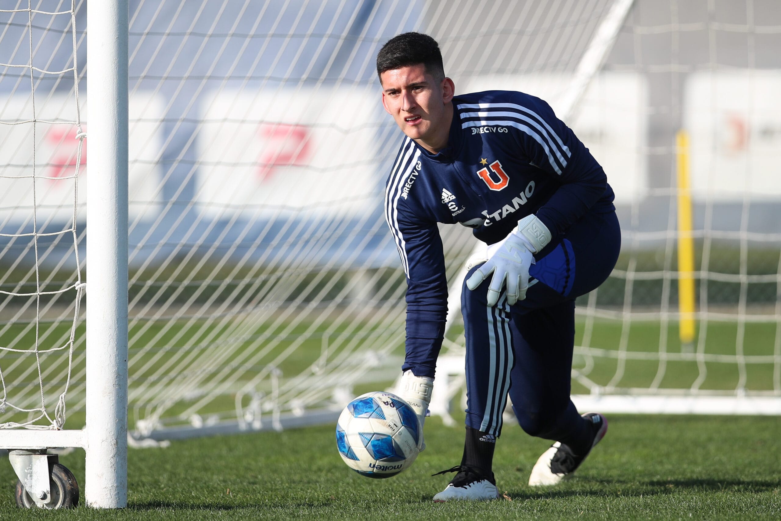 Martín Parra tendrá que pelear más de la cuenta para atajar en la Universidad de Chile