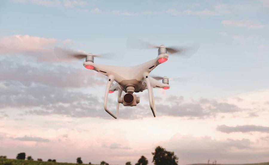 Pillan a “piloto” de dron metiendo droga desde el cielo a la cárcel en Concepción