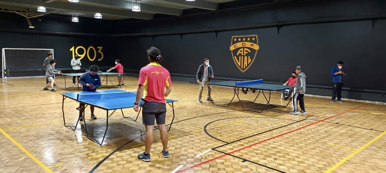 Inician talleres deportivos gratuitos en sede de Fernández Vial