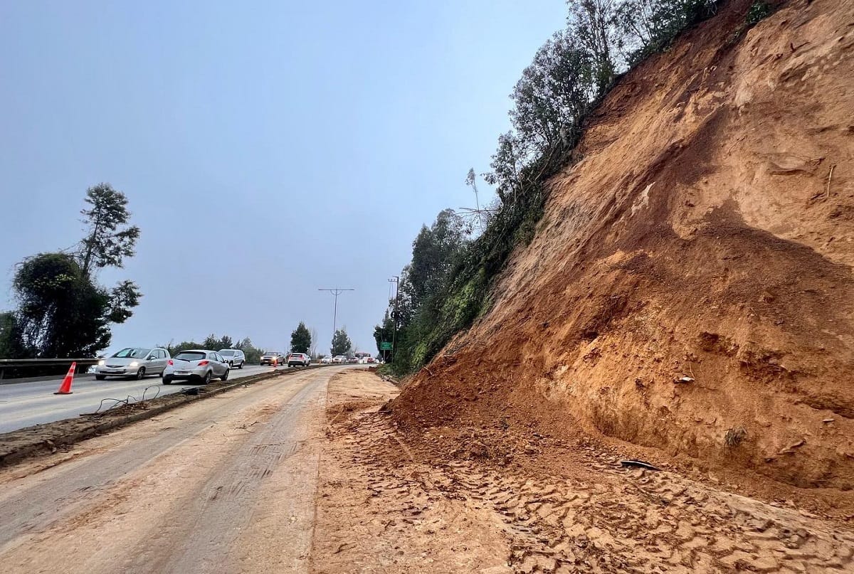 Alertan sobre deslizamientos de tierra en el Biobío por evento meteorológico