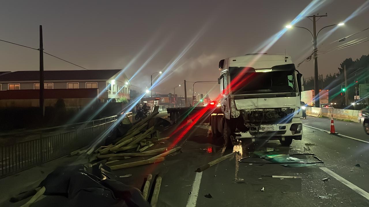 No formalizan a conductor de camión tras accidente que dejó tres fallecidos en la Ruta 160 en San Pedro de la Paz