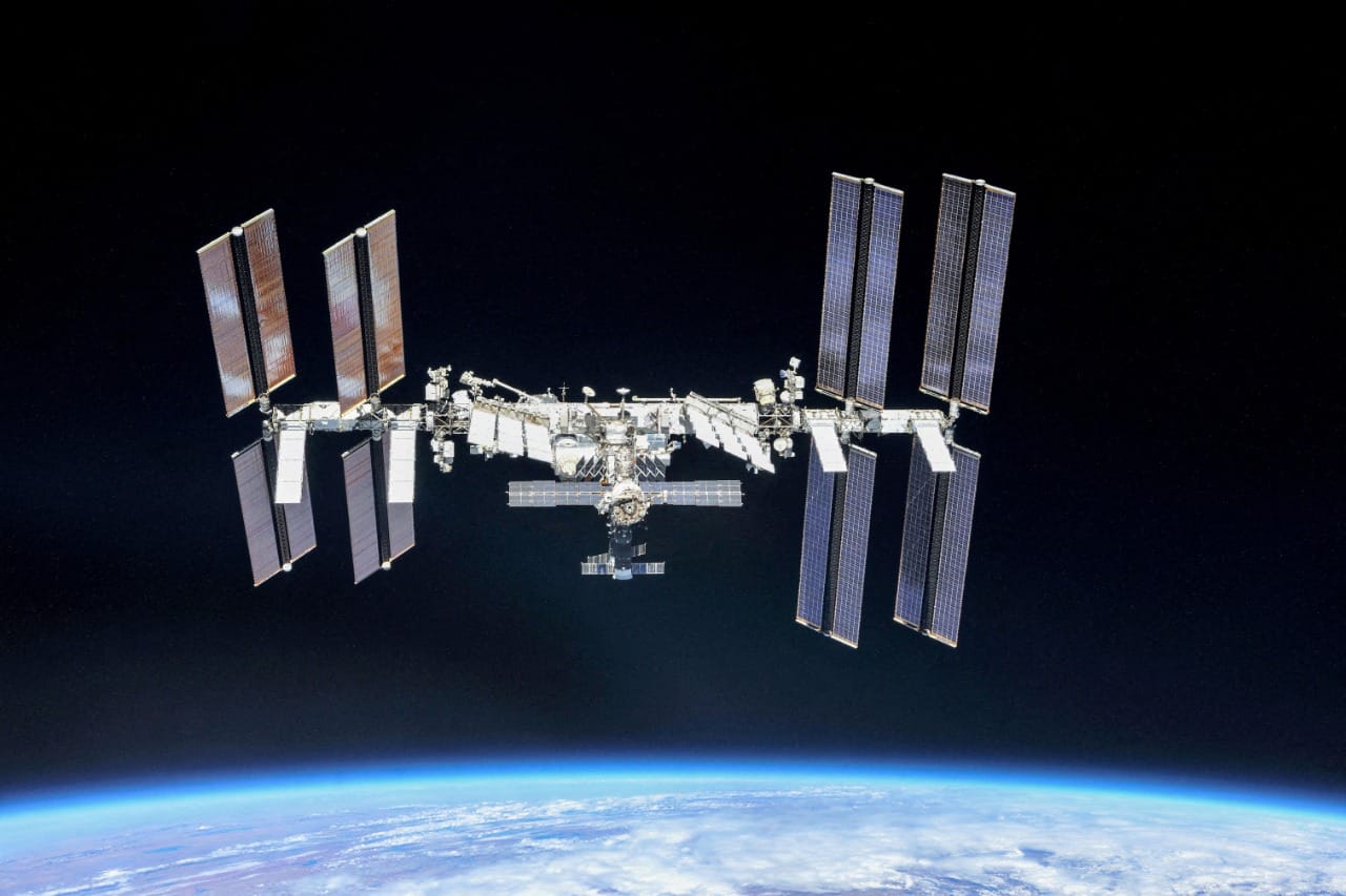 Astronauta ruso sufrió problema con su traje en el exterior de la Estación Espacial Internacional