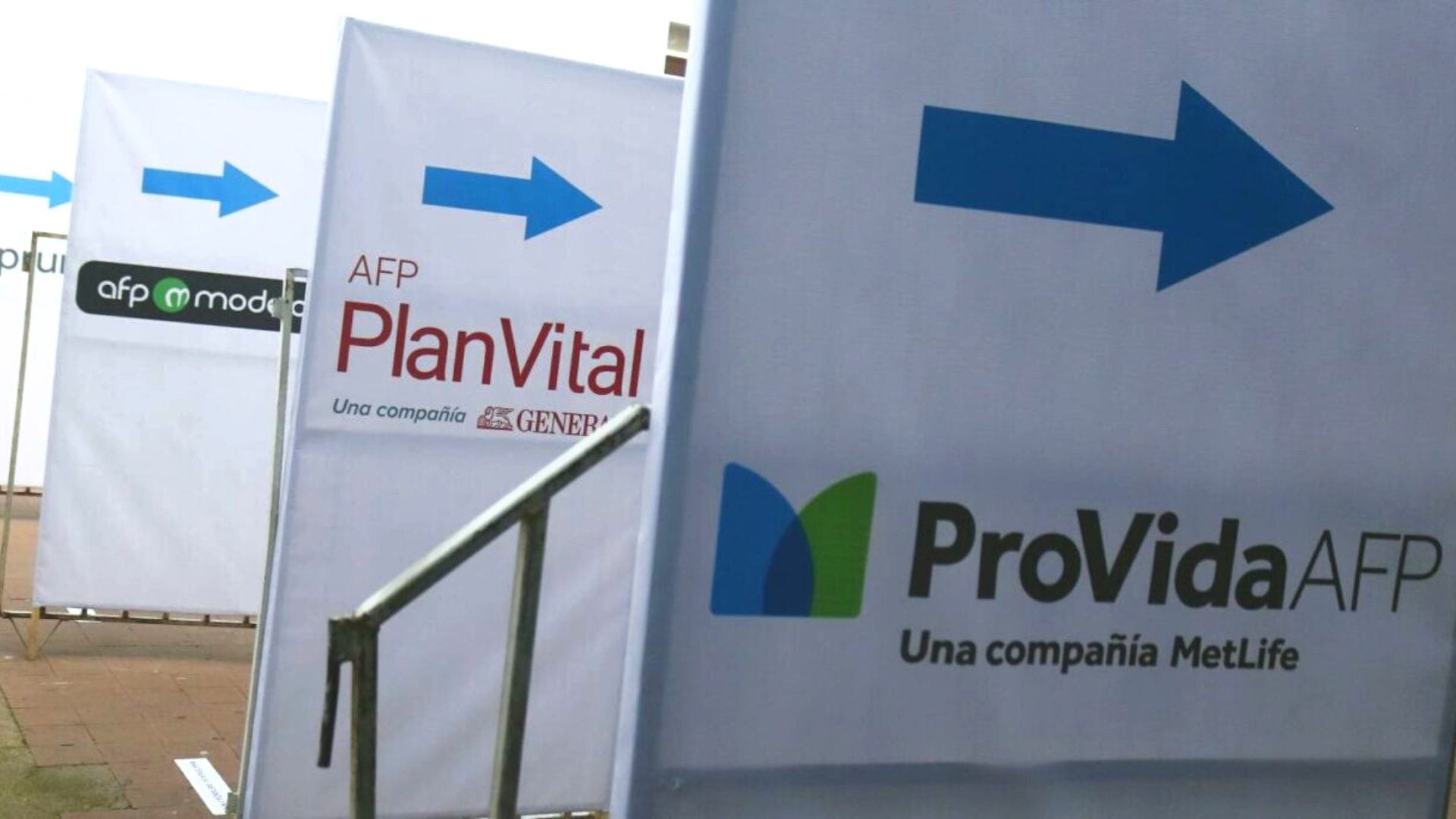 Oposición critica al Gobierno por aplazar reforma de pensiones y acusa maniobra electoral para no perjudicar al Apruebo