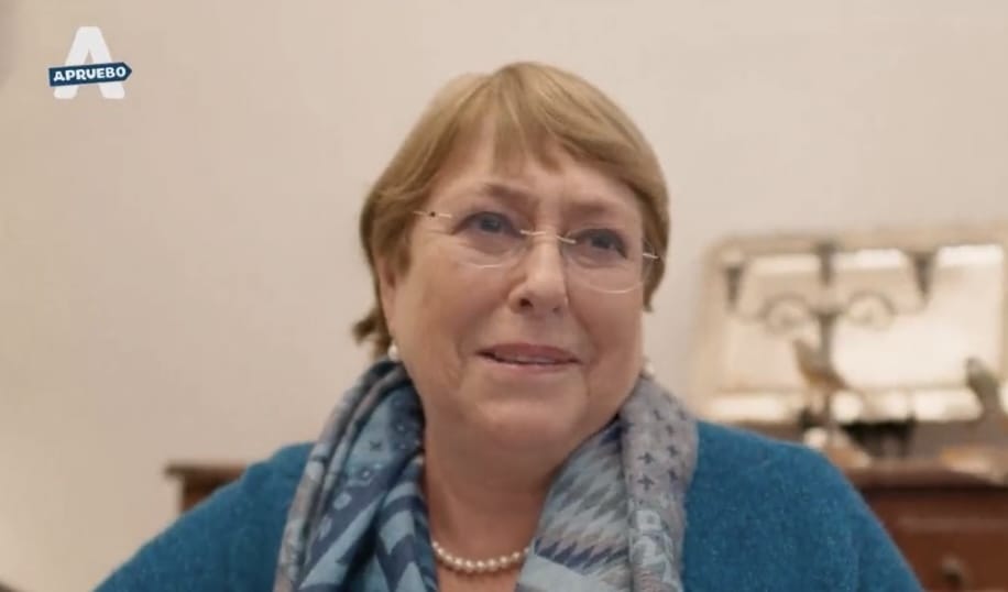 “Vamos a hacer que la historia siga avanzando”: Michelle Bachelet apareció en la franja del Apruebo