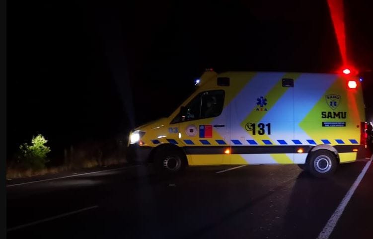 Ambulancia se topa con ruta cortada en Cañete: Hija de paciente suplica a encapuchados que le dejen pasar
