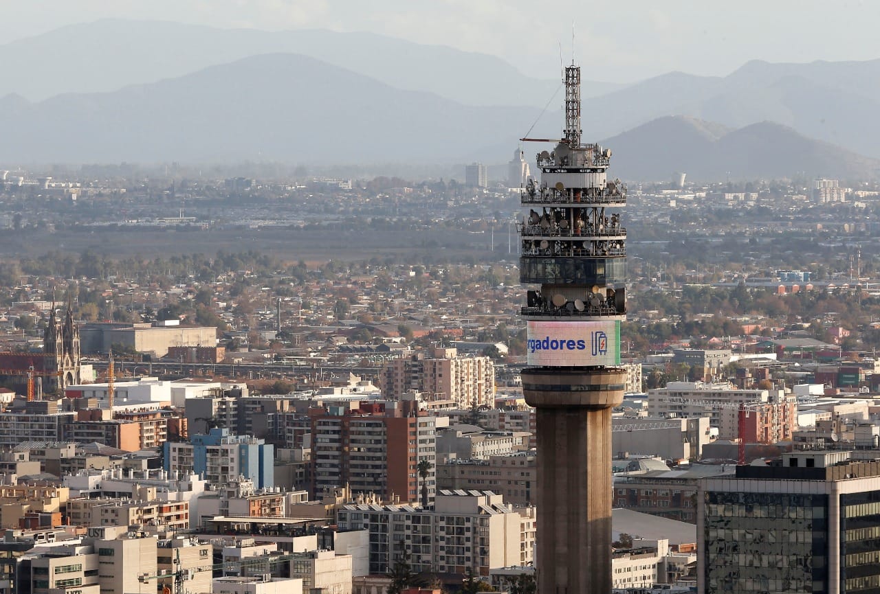 Alza de costos y baja en ventas golpea clima de negocios en Chile