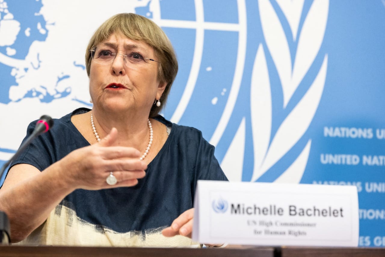 “He estado bajo una presión tremenda”: Bachelet revela tensiones por informe de uigures en China